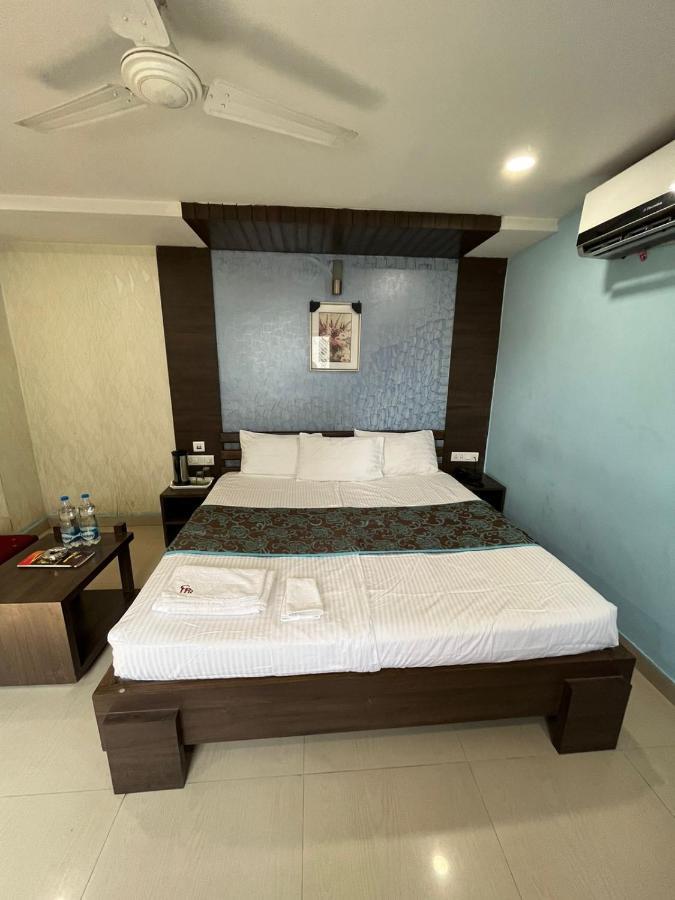 Hotel Pratap Residency Ранчи Экстерьер фото