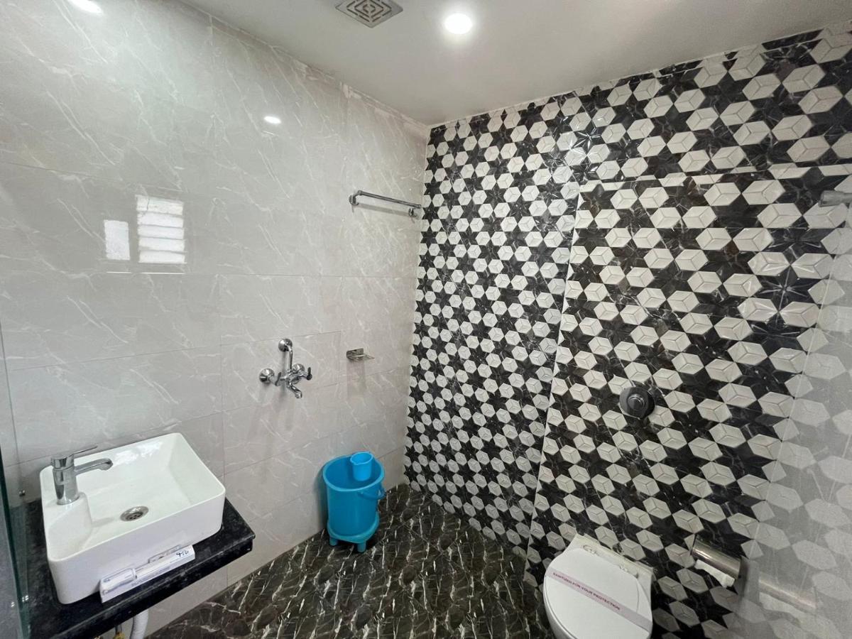 Hotel Pratap Residency Ранчи Экстерьер фото