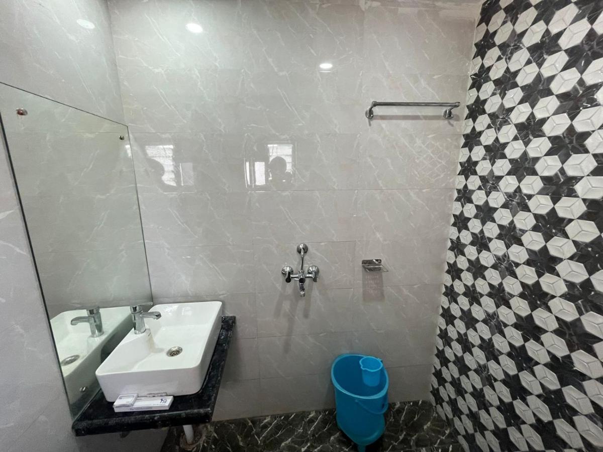 Hotel Pratap Residency Ранчи Экстерьер фото