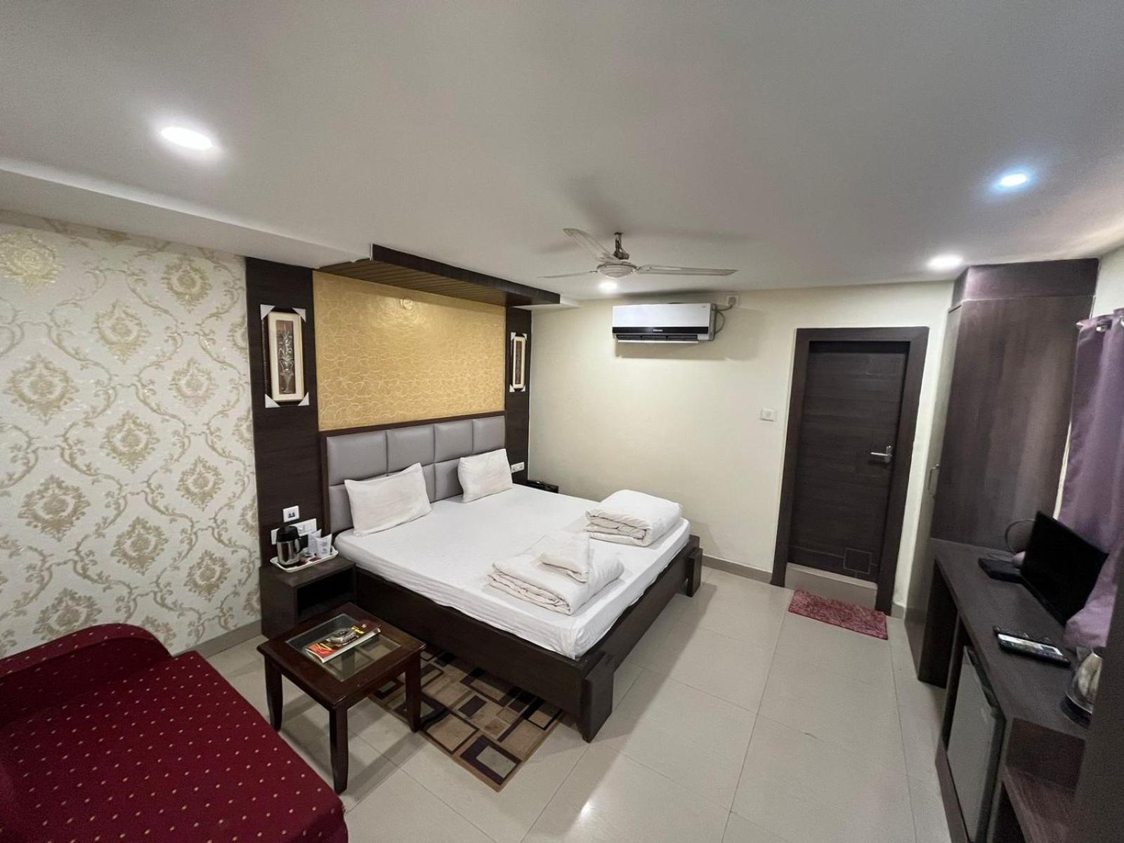 Hotel Pratap Residency Ранчи Экстерьер фото